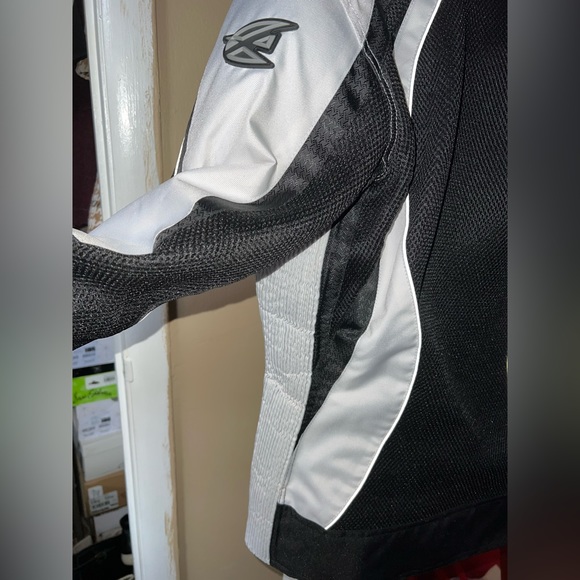 AGV Xena Riding Jacket - Picture 8 of 9